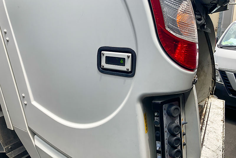 計量器付きパッカー車